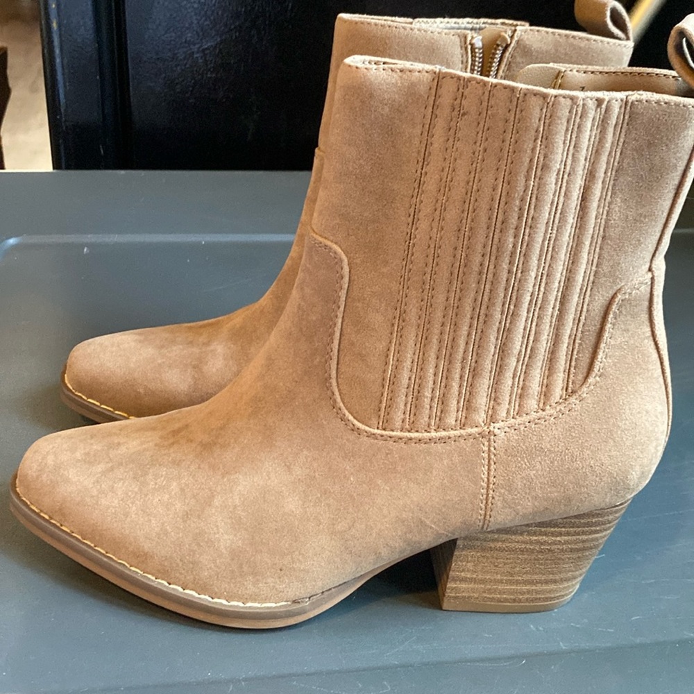 Universal Thread Booties - image 2